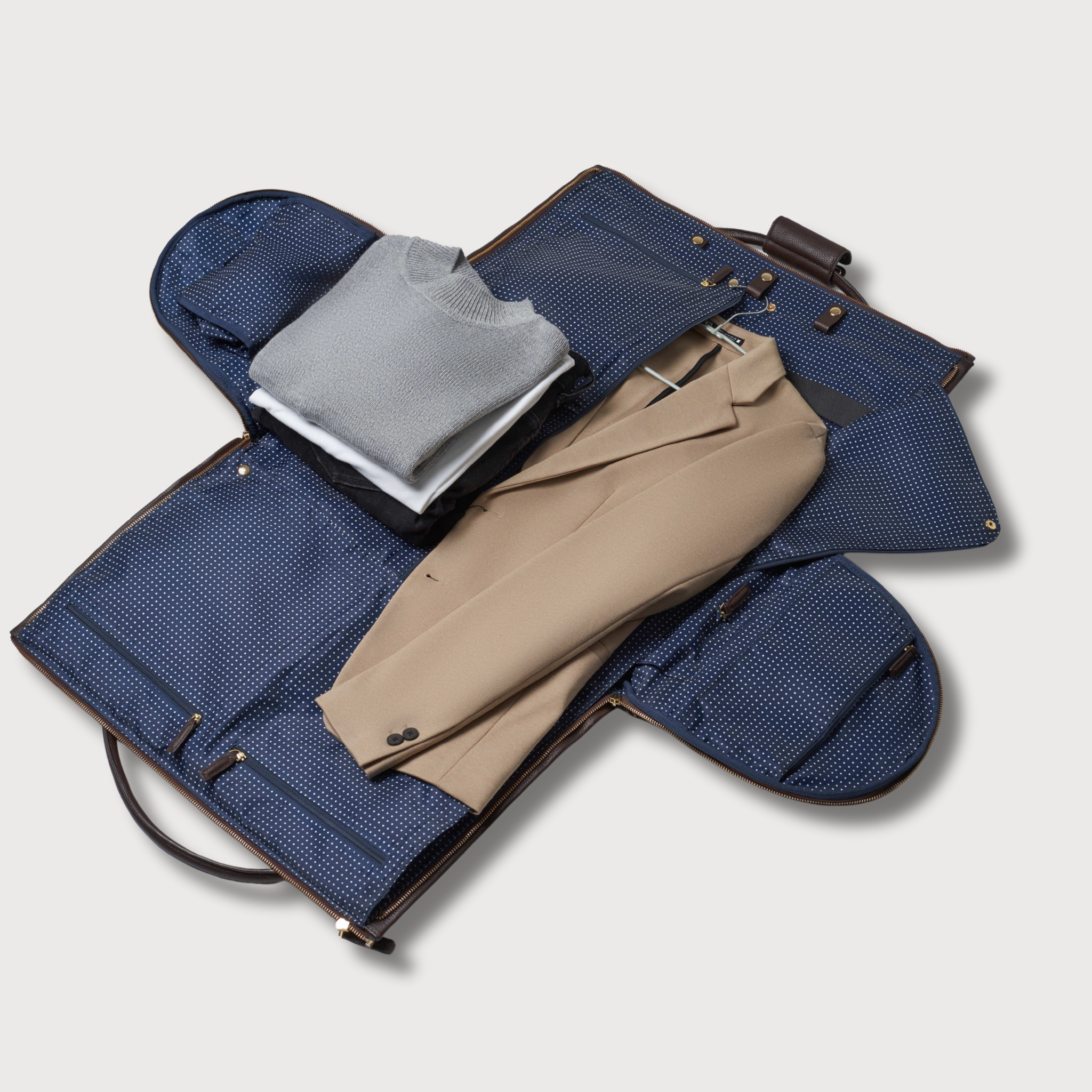 The Nuvanti Garment bag - Cognac